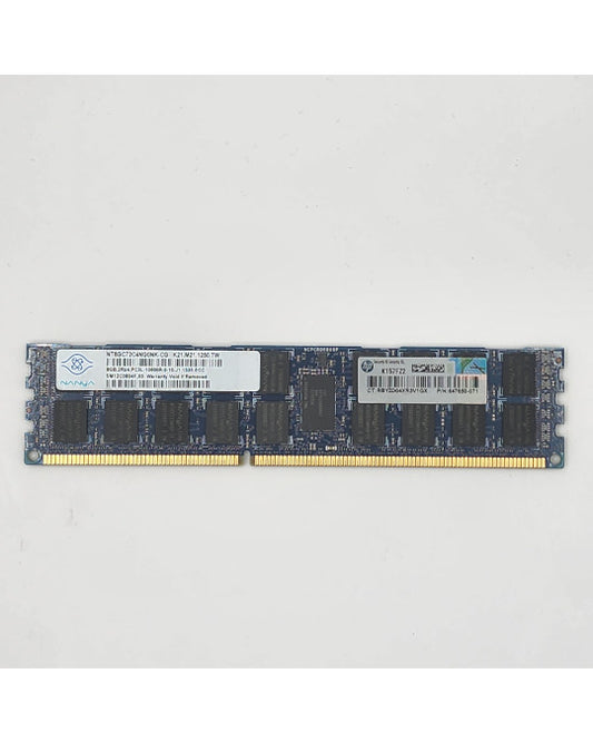Vista frontal del módulo de memoria DDR3 Nanya de 8 GB (dual-rank x4, 10600 MT/s) para servidores HP.